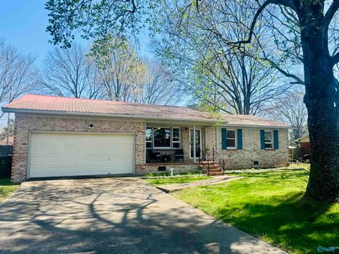 Homes For Sale - 904 Gable Circle<br/> Morgan County, Hartselle, AL 35640