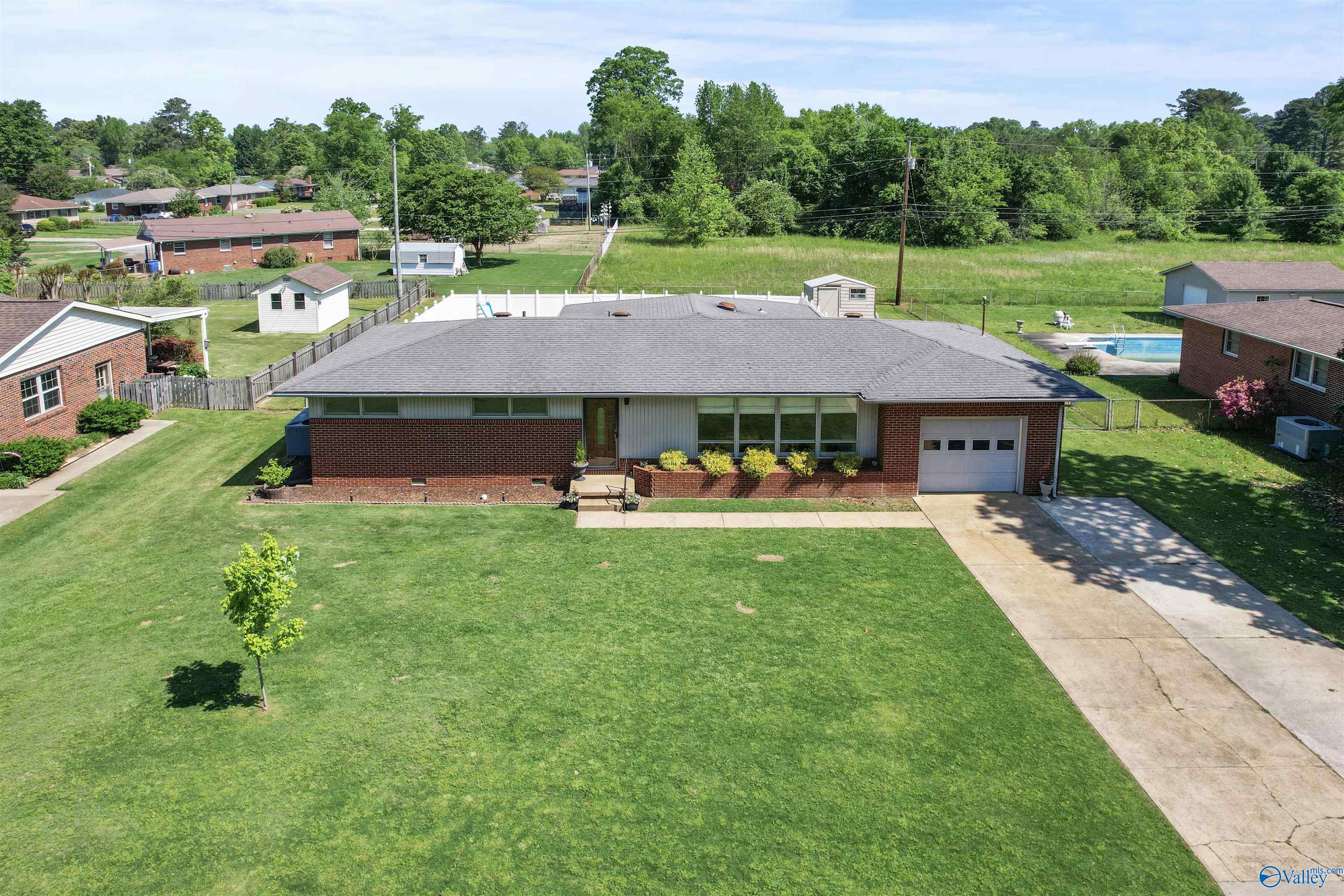 1308 Aston Street, Athens, Alabama image 31