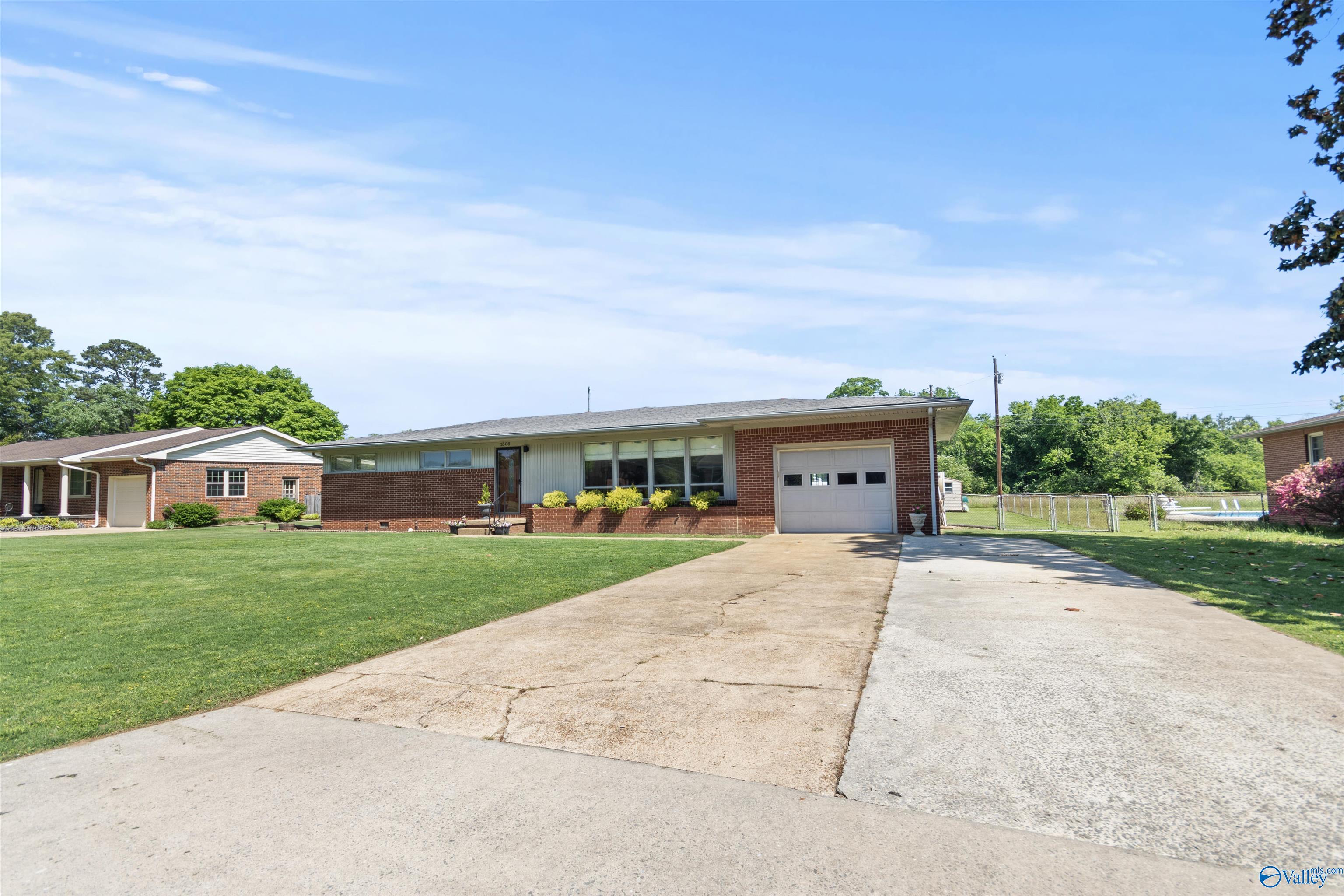 1308 Aston Street, Athens, Alabama image 33