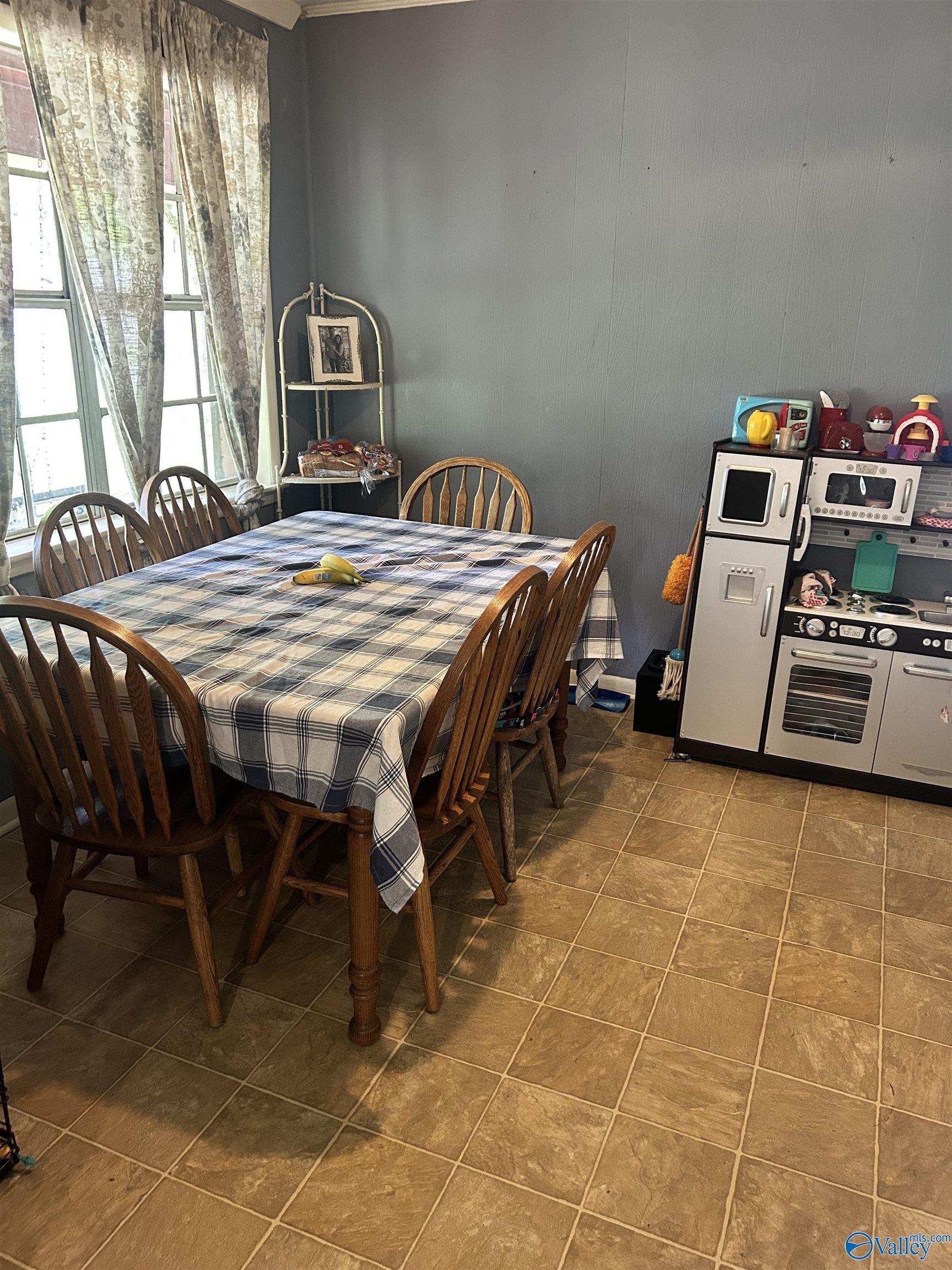 1015 Cornelia Circle, Attalla, Alabama image 7