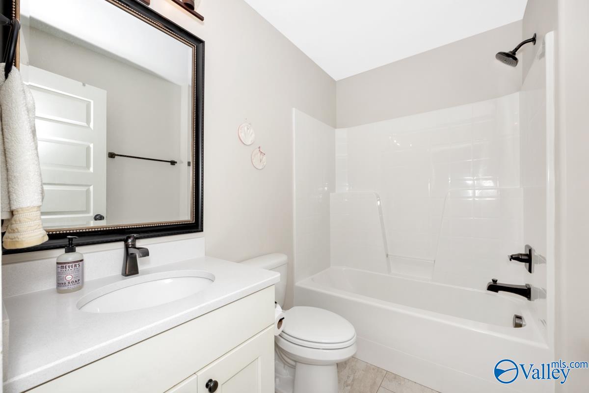 24 Emerald Point, Huntsville, Alabama image 17