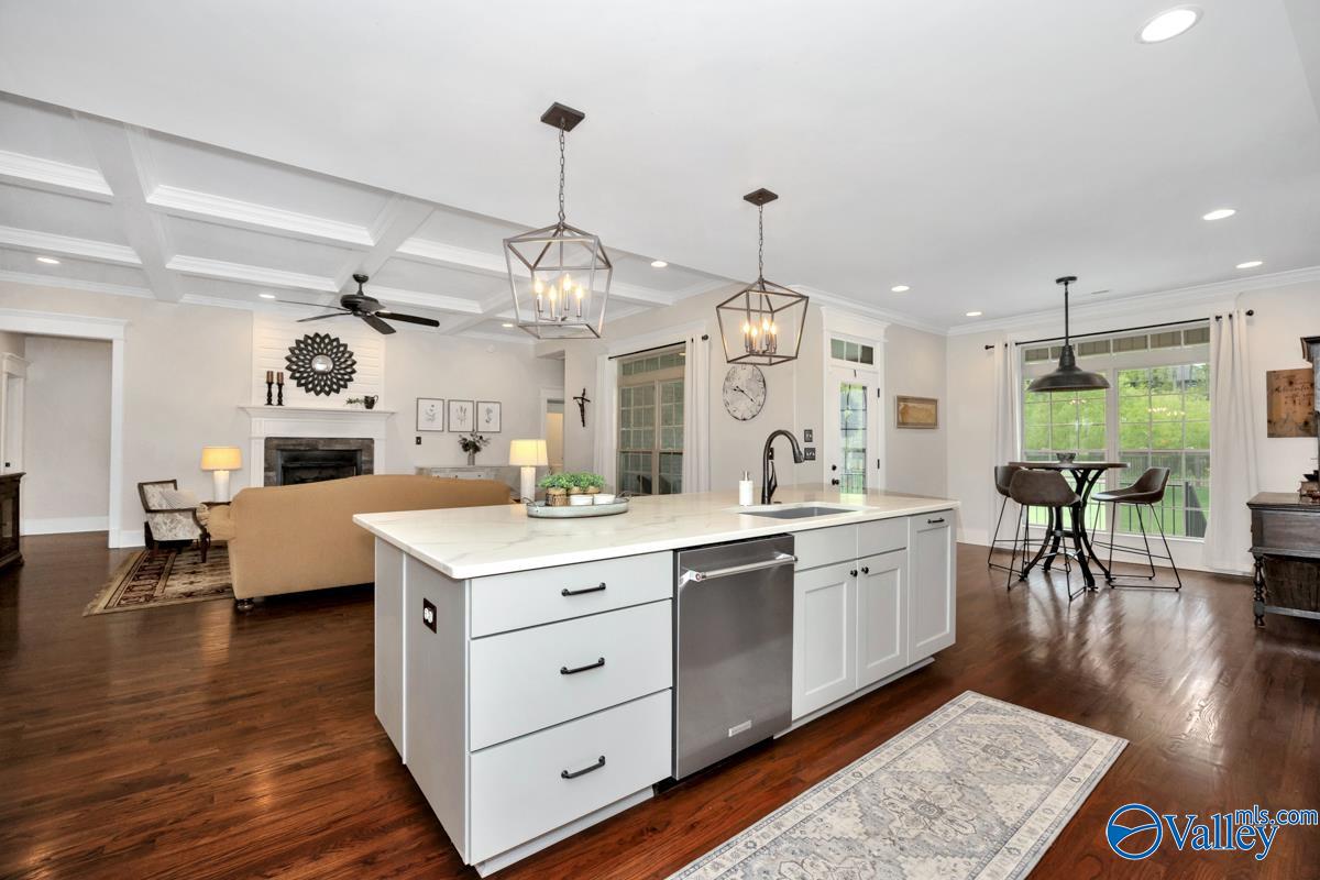 24 Emerald Point, Huntsville, Alabama image 13