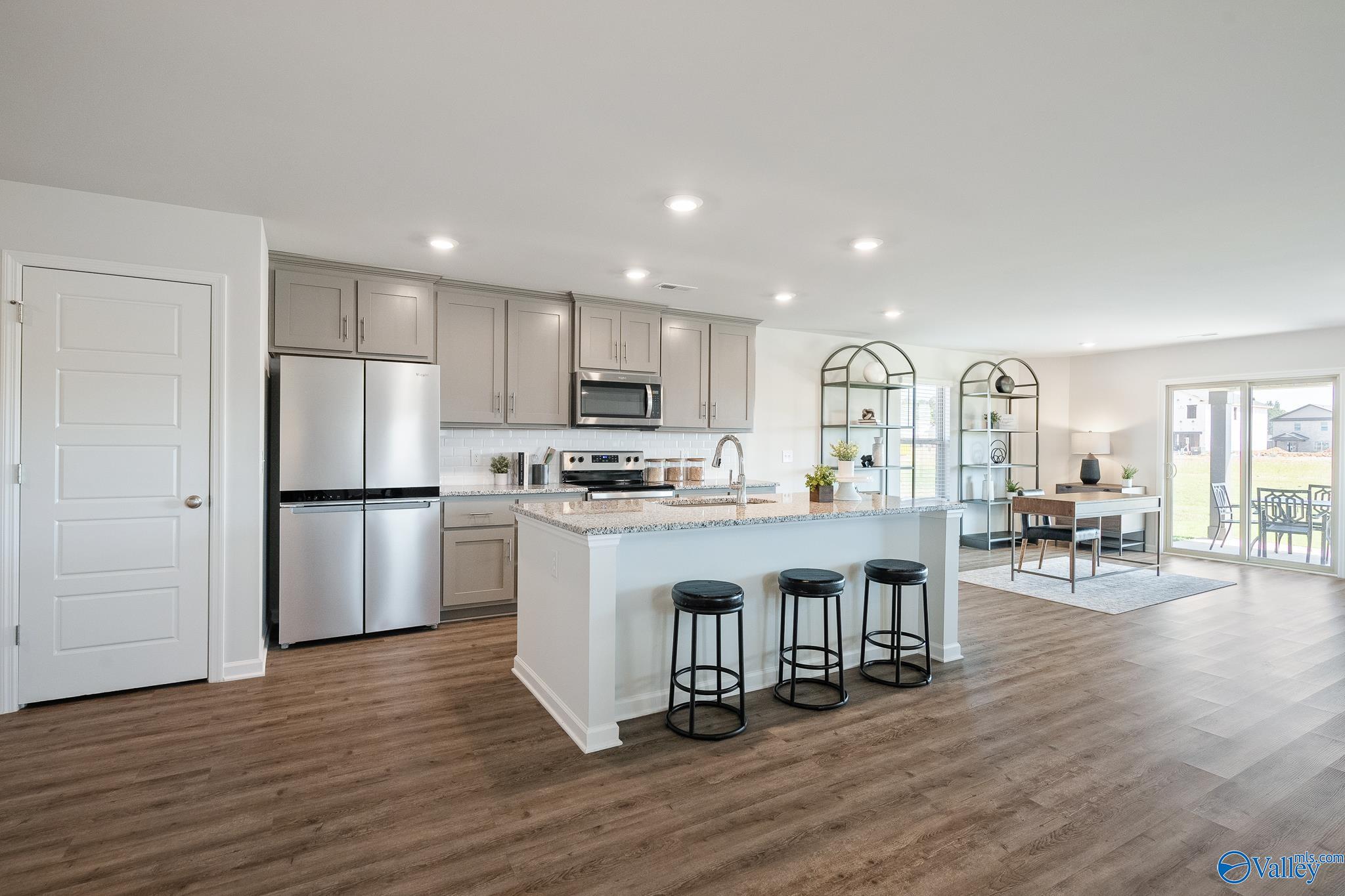 11117 Ravenel Drive, Harvest, Alabama image 3