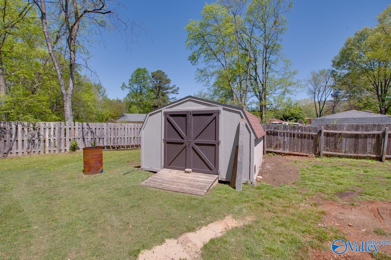 1917 Burlingame Drive, Huntsville, Alabama image 46
