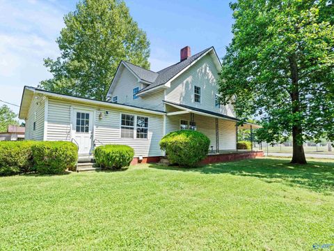 Homes For Sale - 3506 Triana Blvd<br/> Huntsville, AL 35805