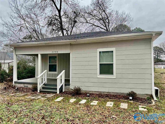 2206 WILLOW AVE SW, DECATUR, AL 35601 - Image 356ee28fb4132b80c67d04a4ff0c13bc/4005946349