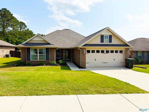 Photo of 108 Oxfordwill Court, Madison, AL 35756 (MLS # 21917162)