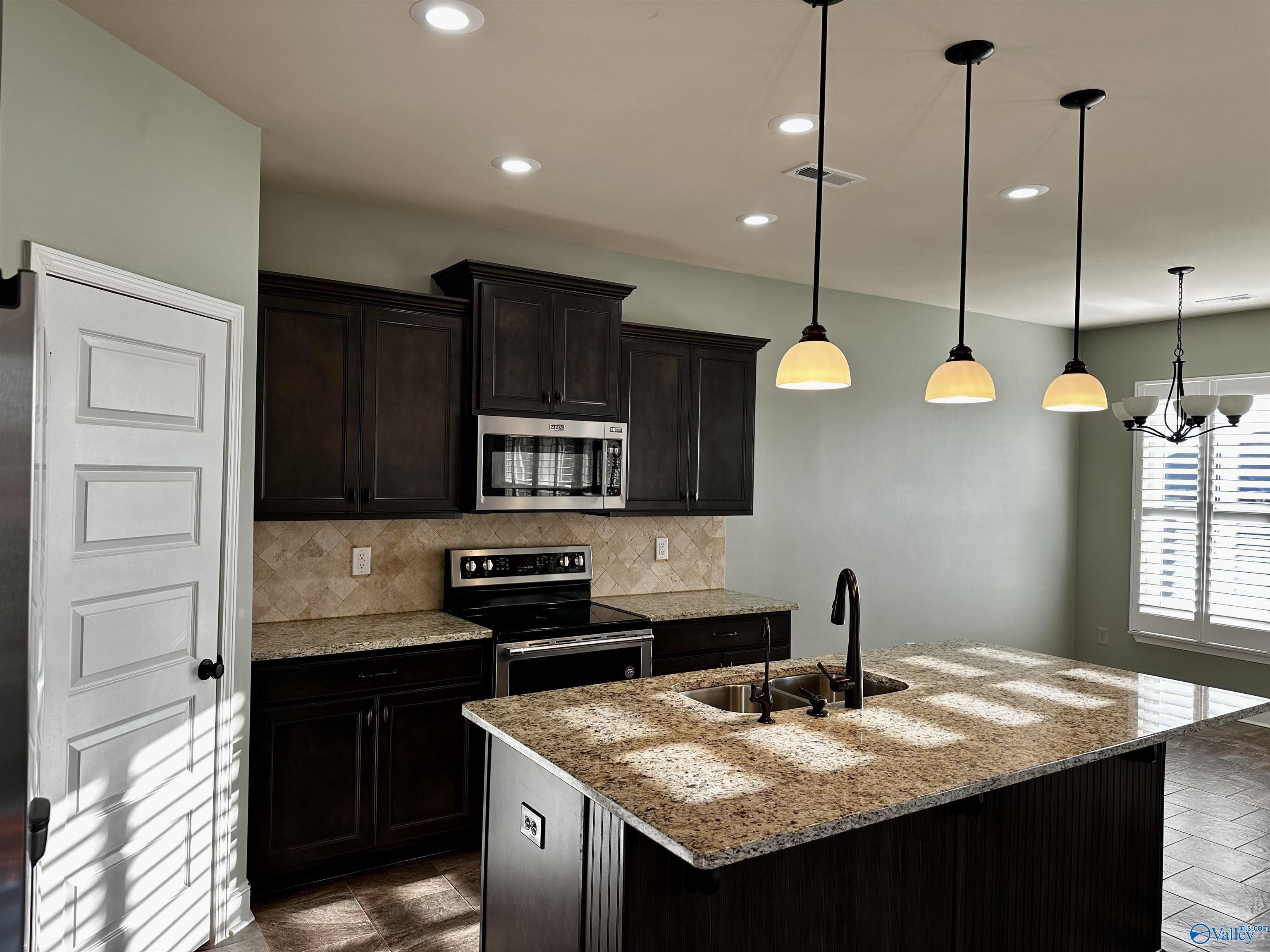 17195 Fieldway Circle, Harvest, Alabama image 10