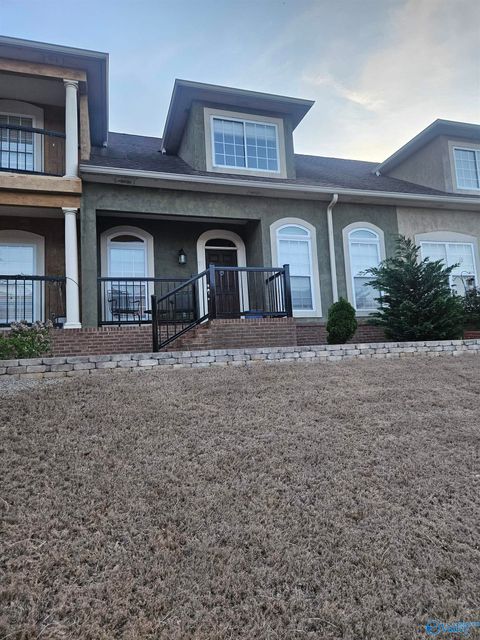 Townhouse For Sale - 15 Harborview Court<br/> Morgan County, Decatur, AL 35601