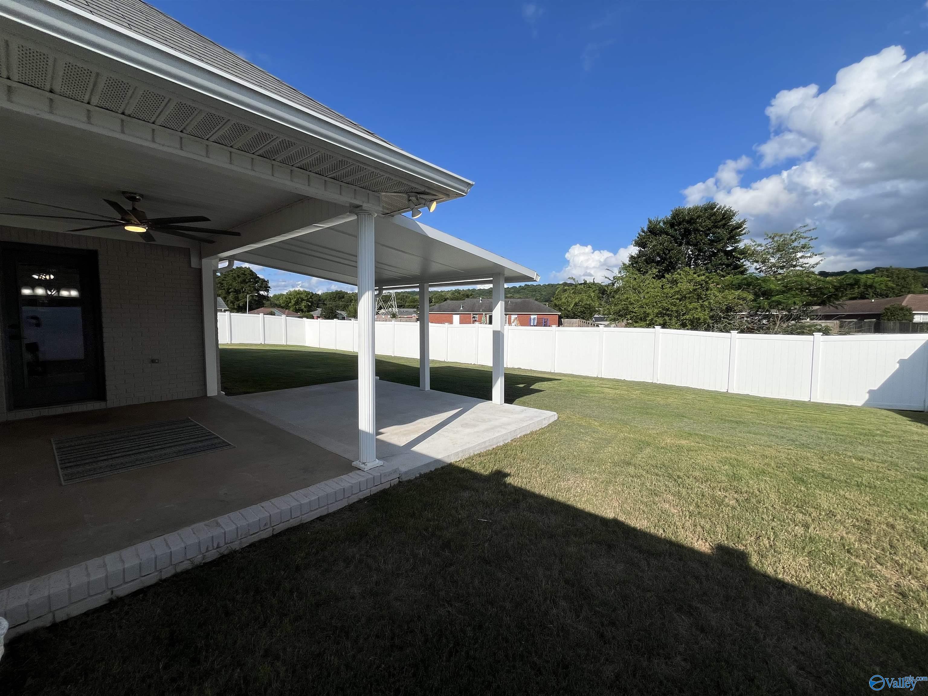 56 Lyle Drive, Decatur, Alabama image 8