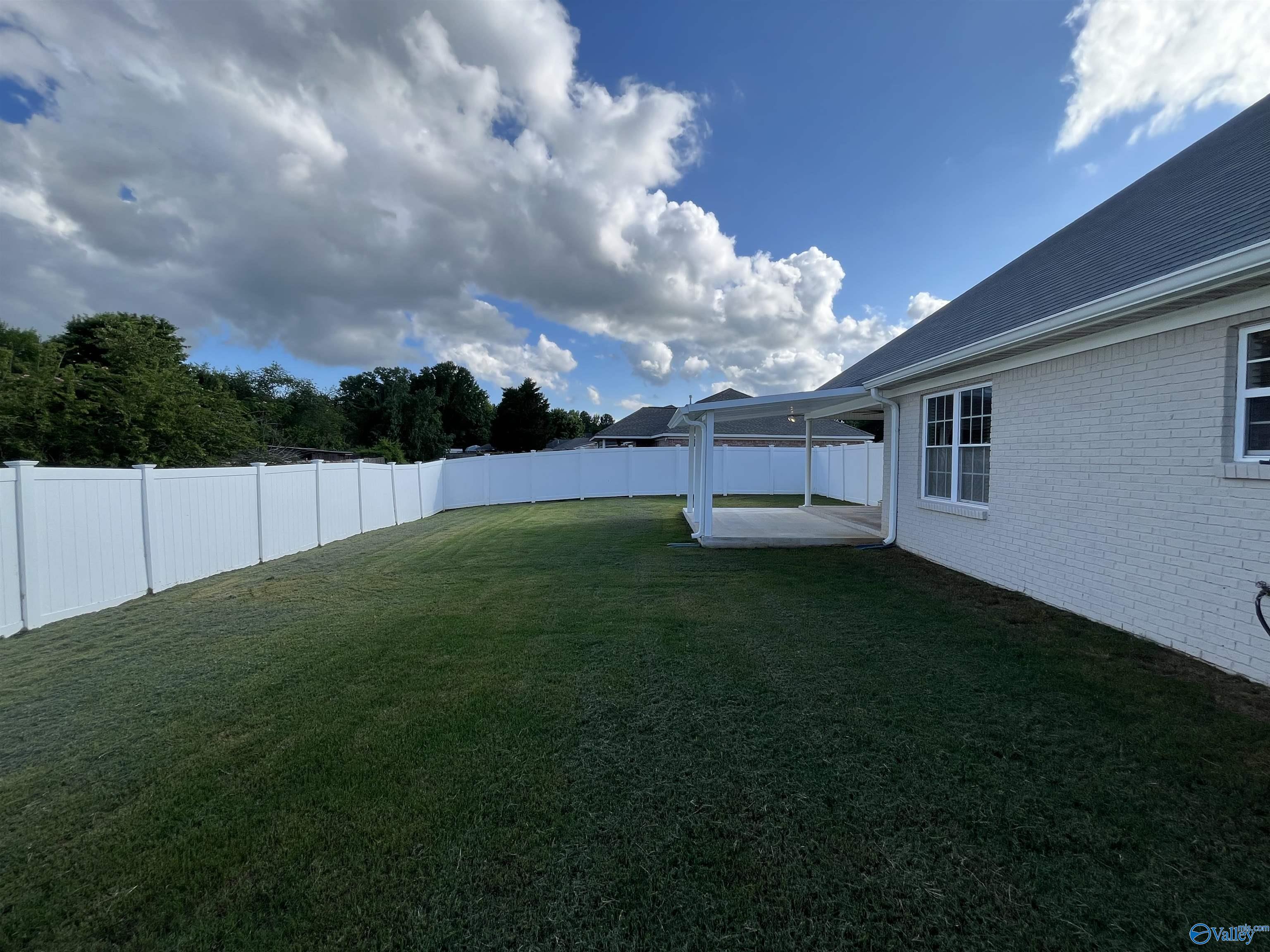 56 Lyle Drive, Decatur, Alabama image 3