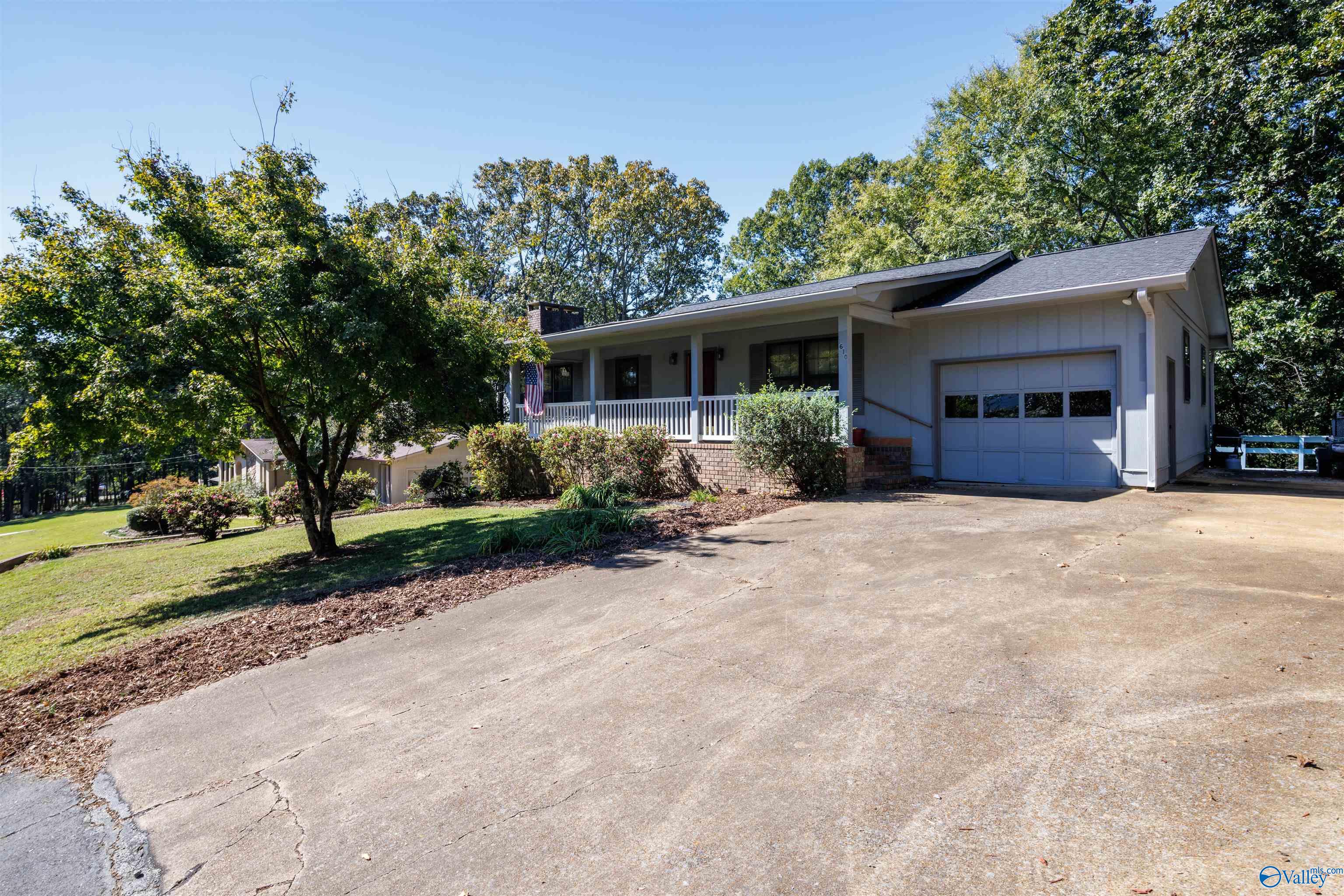 1610 E Ridge Road, Scottsboro, Alabama image 1