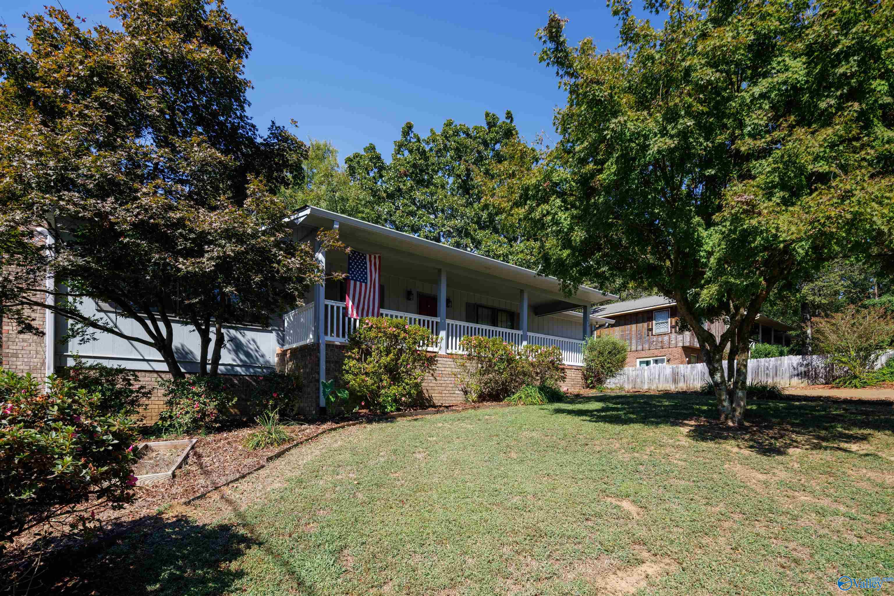 1610 E Ridge Road, Scottsboro, Alabama image 2