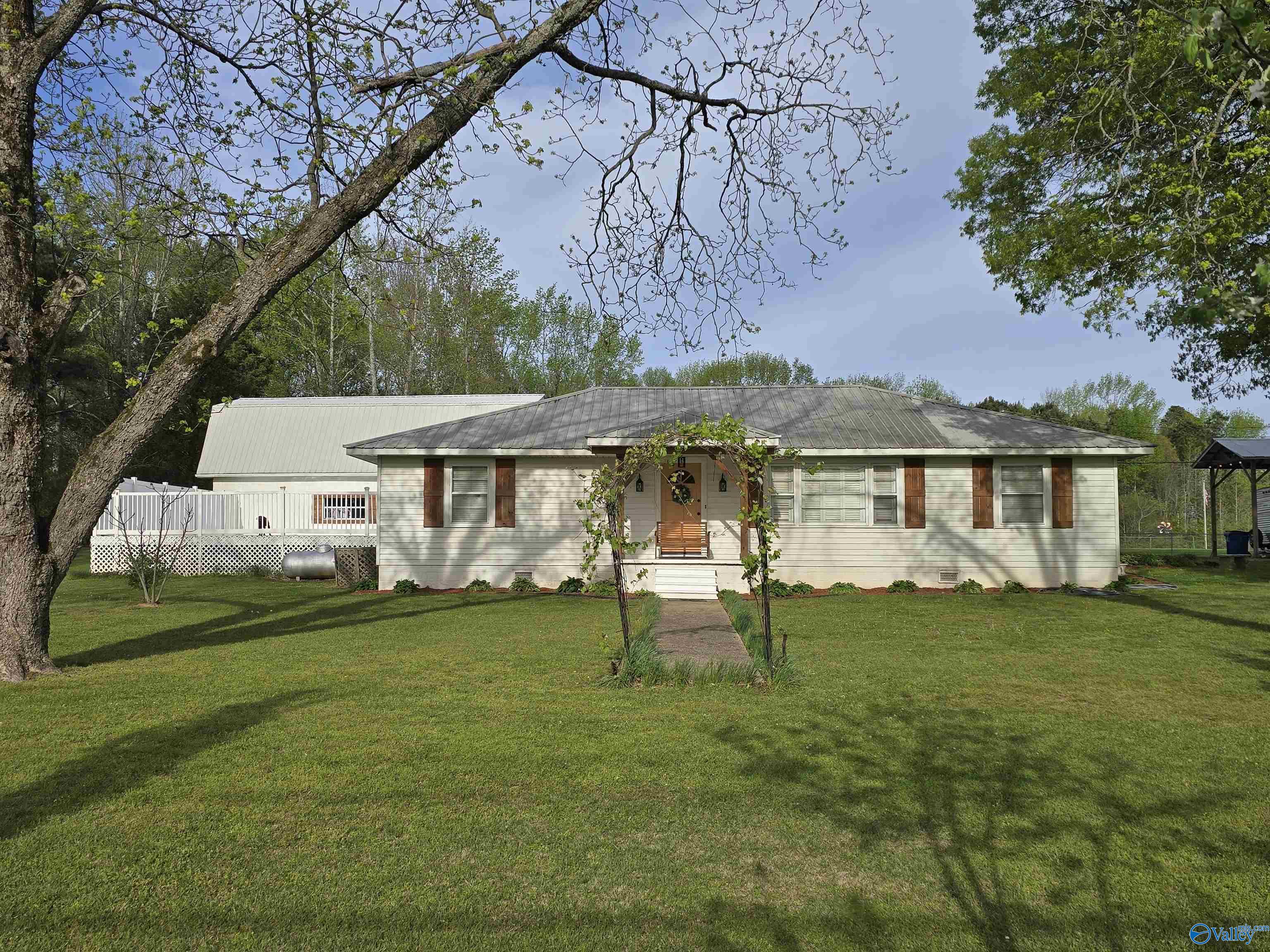 33 Irby Circle - Photo 2