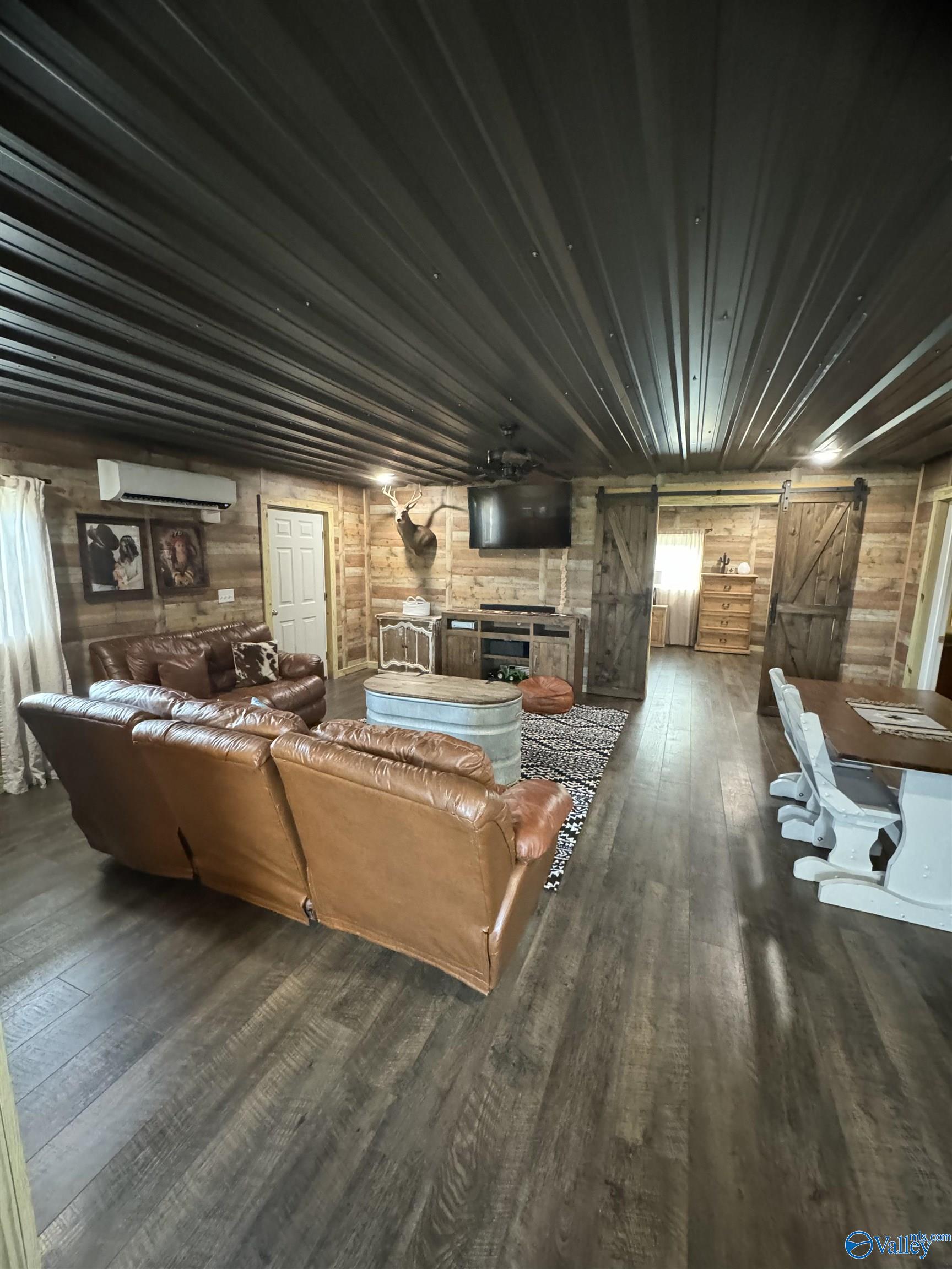 1920 County Road 1101, Vinemont, Alabama image 19