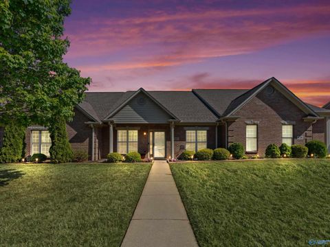 Townhouse For Sale - 118 Jackson Way<br/> Decatur, AL 35603