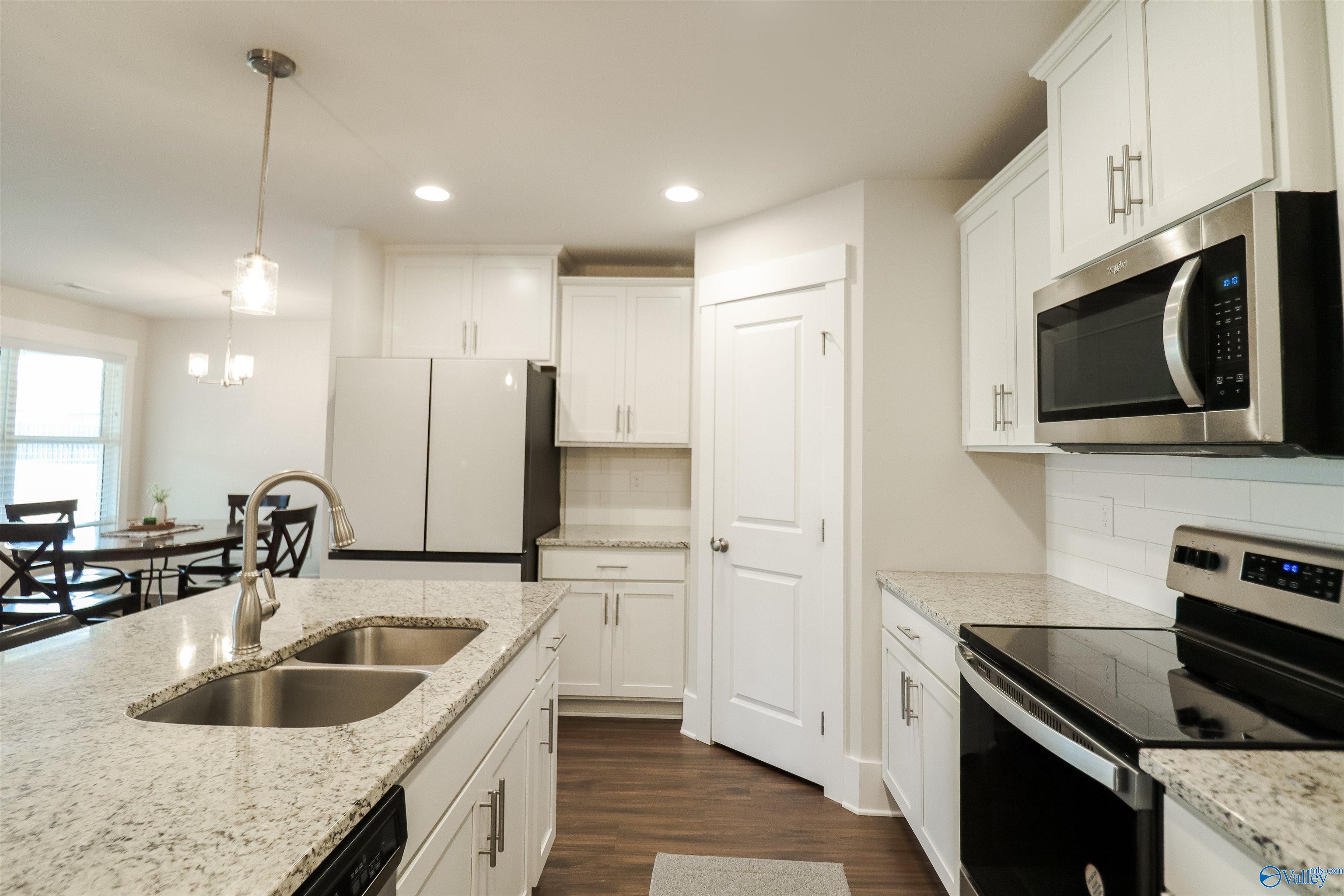 180 Williams Pointe Boulevard, Huntsville, Alabama image 8