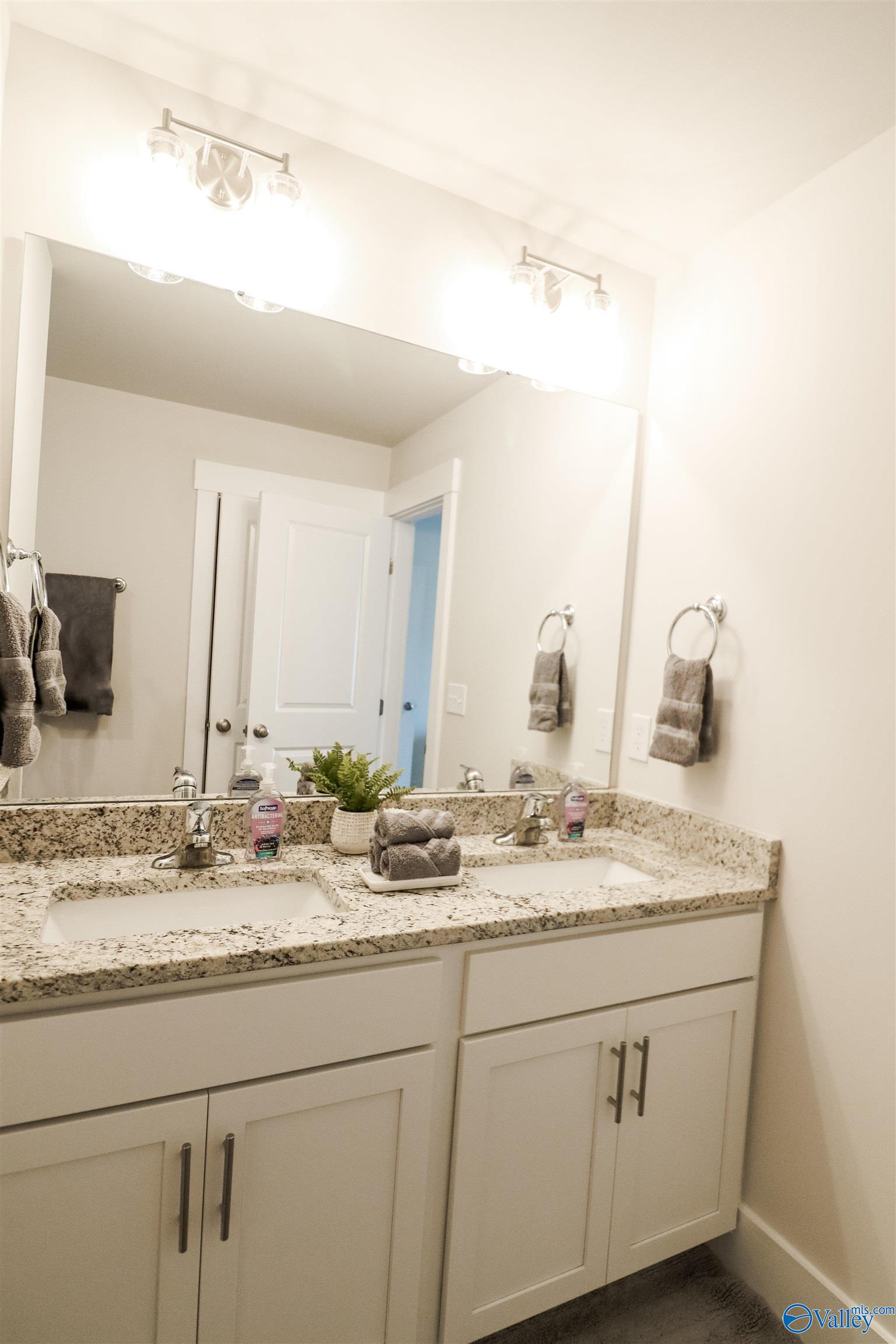 180 Williams Pointe Boulevard, Huntsville, Alabama image 17