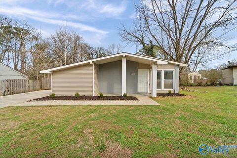 Homes For Sale - 4802 Cottonwood Drive<br/> Huntsville, AL 35810