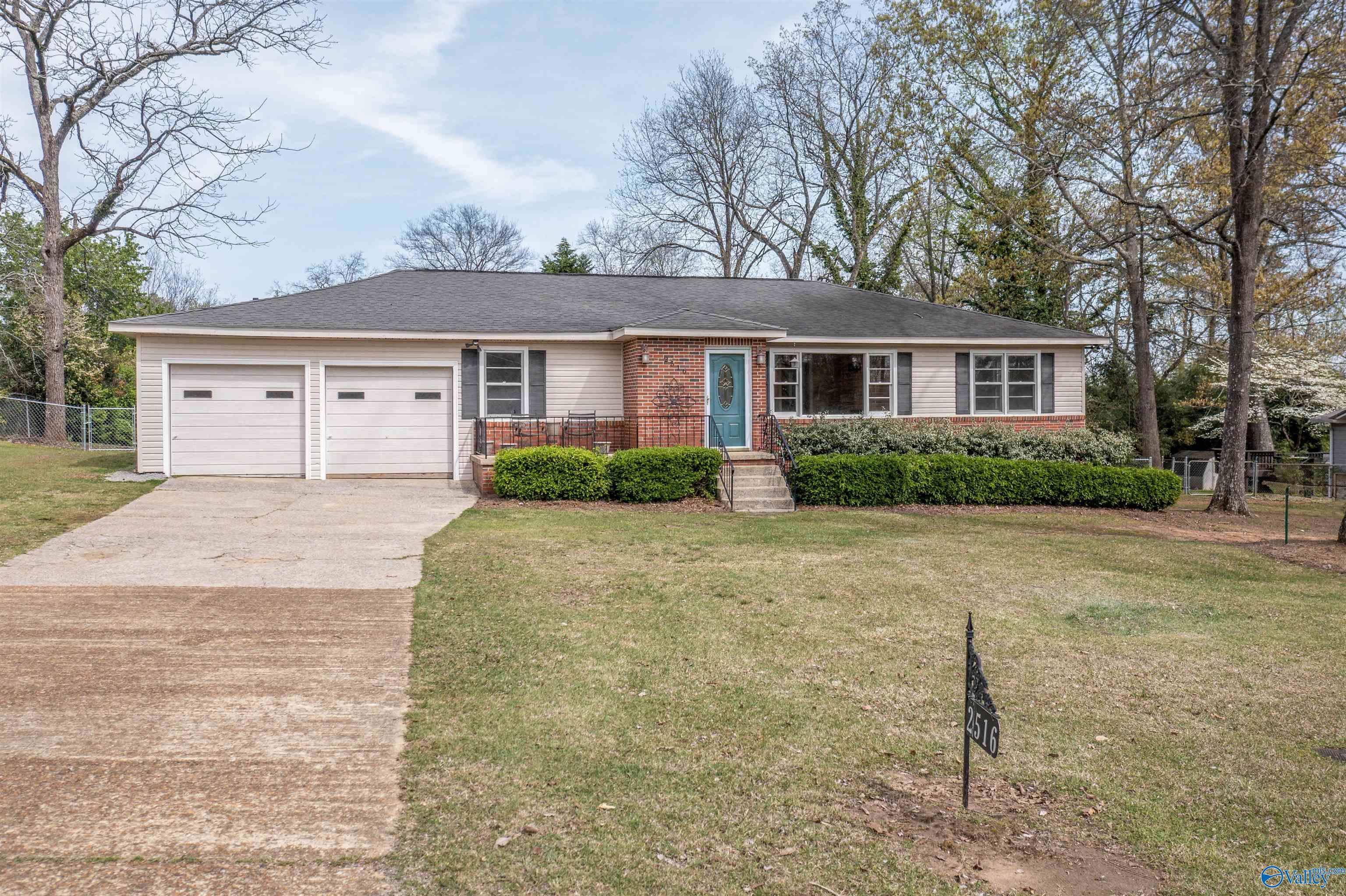 2516 Skyway Street, Gadsden, Alabama image 2