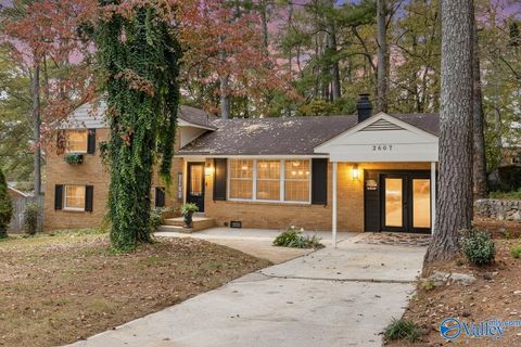 Photo of 2607 Valley Brook Circle NE, Huntsville, AL 35811 (MLS # 21903733)
