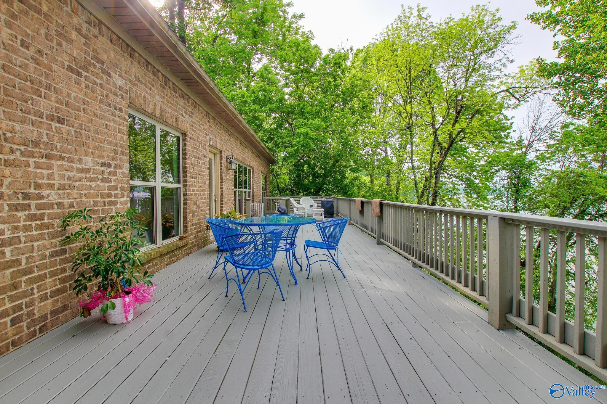 7995 Blue Springs Drive, Athens, Alabama image 6
