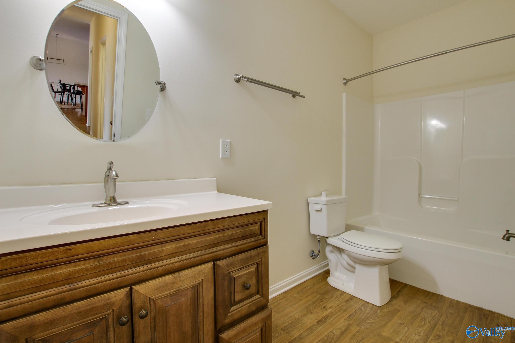 7995 Blue Springs Drive, Athens, Alabama image 24