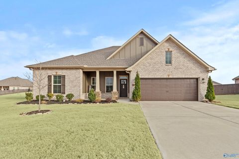 Photo of 101 Midpark Drive, Meridianville, AL 35759 (MLS # 21906229)
