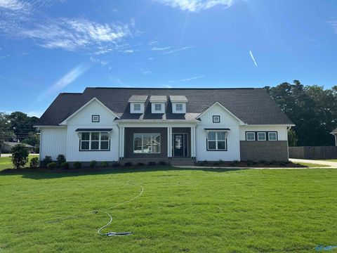 Homes For Sale - 2665 Legacy Trace<br/> Southside, AL 35907