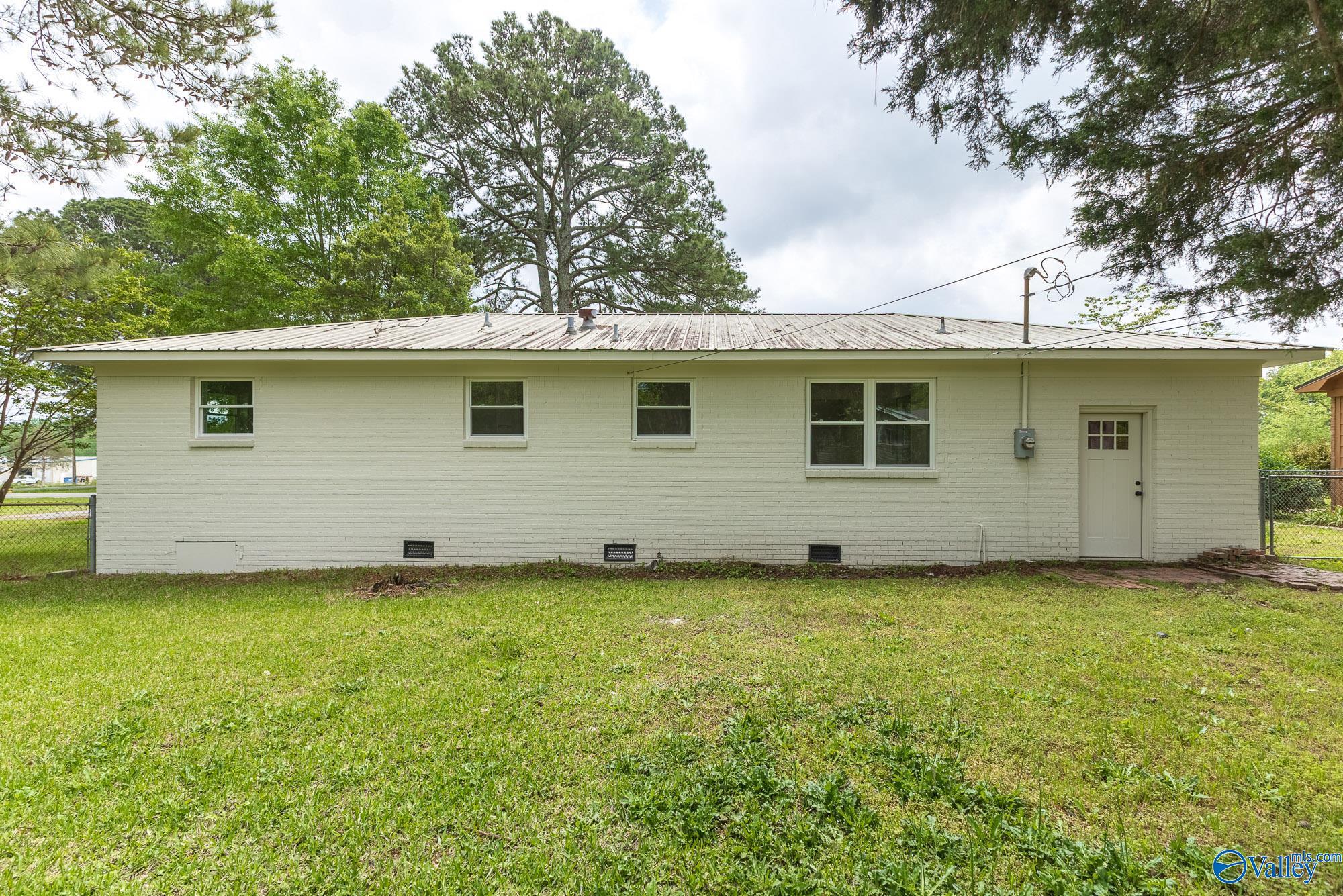 303 Gilchrist Street, Hartselle, Alabama image 22