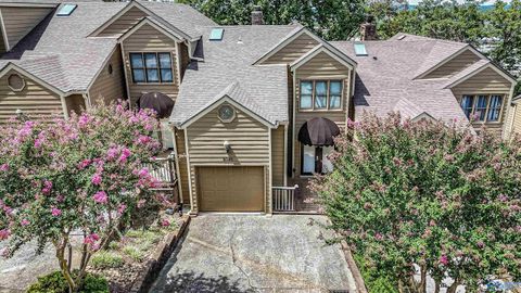 Condo For Sale - 5048 Chancel Drive #5048<br/> Madison County, Huntsville, AL 35802