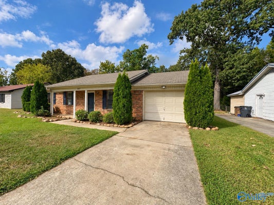 1607 SAGINAW LN SW, DECATUR, AL 35603 - Image 381024940d77b00a86340dbdeec276d7/49603453