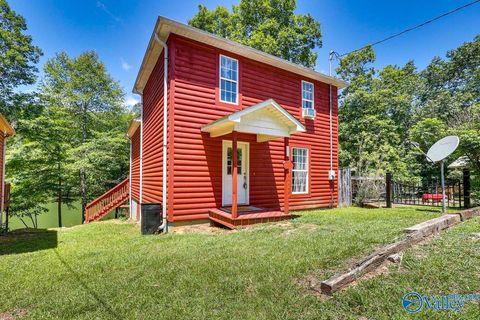 Homes For Sale - 3133 County Road 113<br/> Double Springs, AL 35553