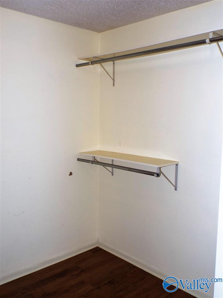 Huntsville, Alabama 35803, United States, 4 Bedrooms Bedrooms, ,2 BathroomsBathrooms,Residential,Active,213464