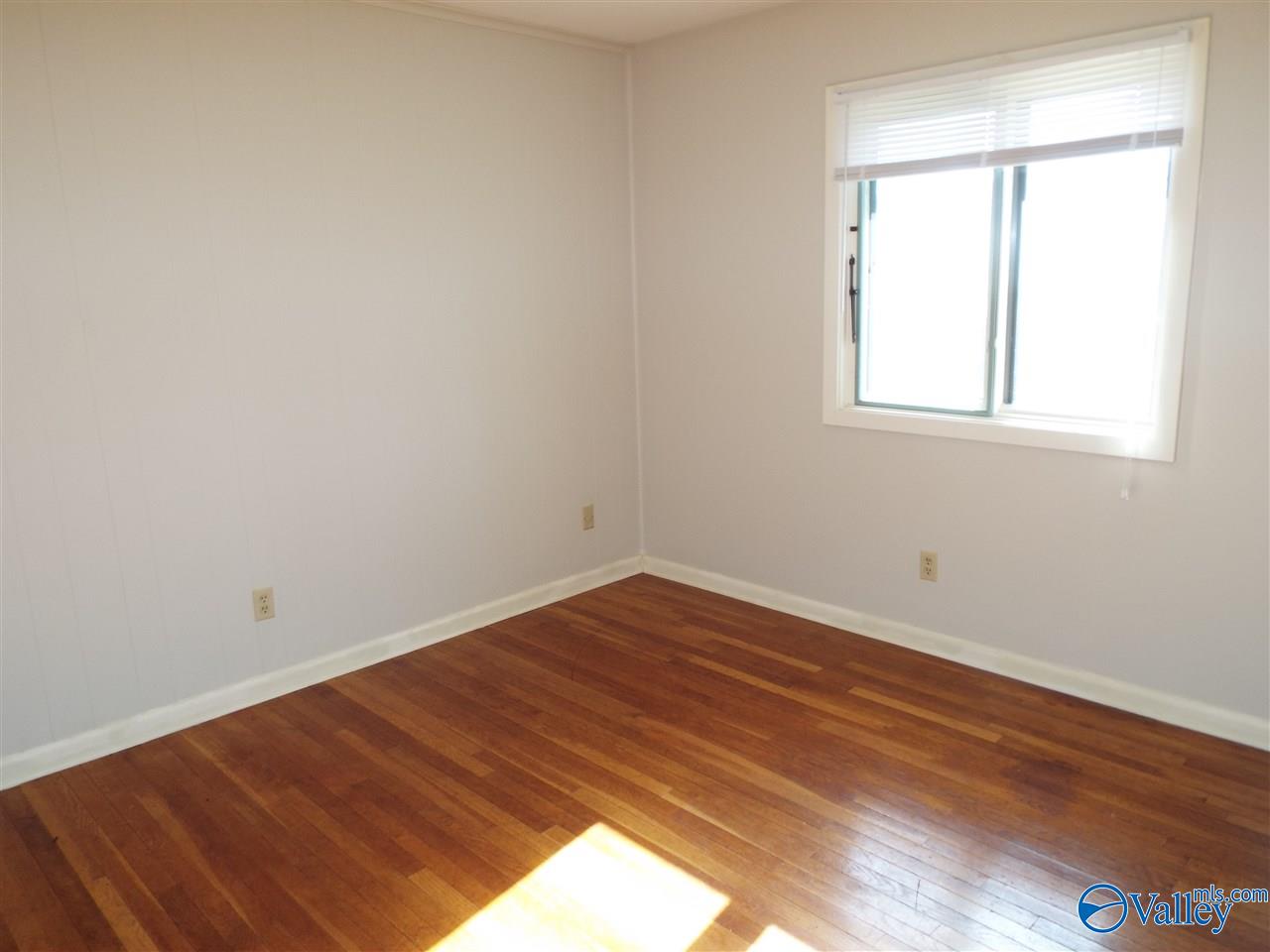 Huntsville, Alabama 35803, United States, 4 Bedrooms Bedrooms, ,2 BathroomsBathrooms,Residential,Active,213464