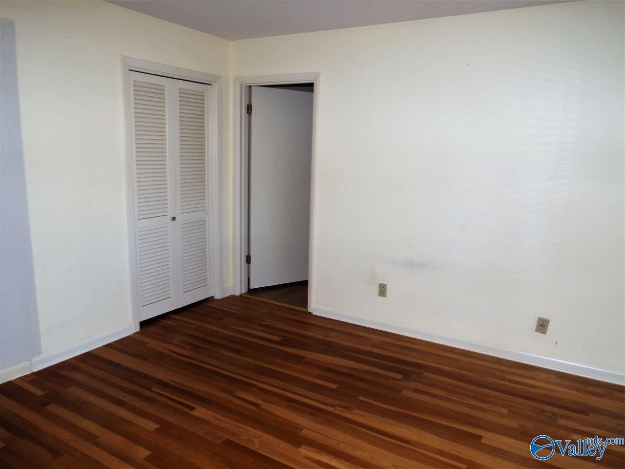 Huntsville, Alabama 35803, United States, 4 Bedrooms Bedrooms, ,2 BathroomsBathrooms,Residential,Active,213464