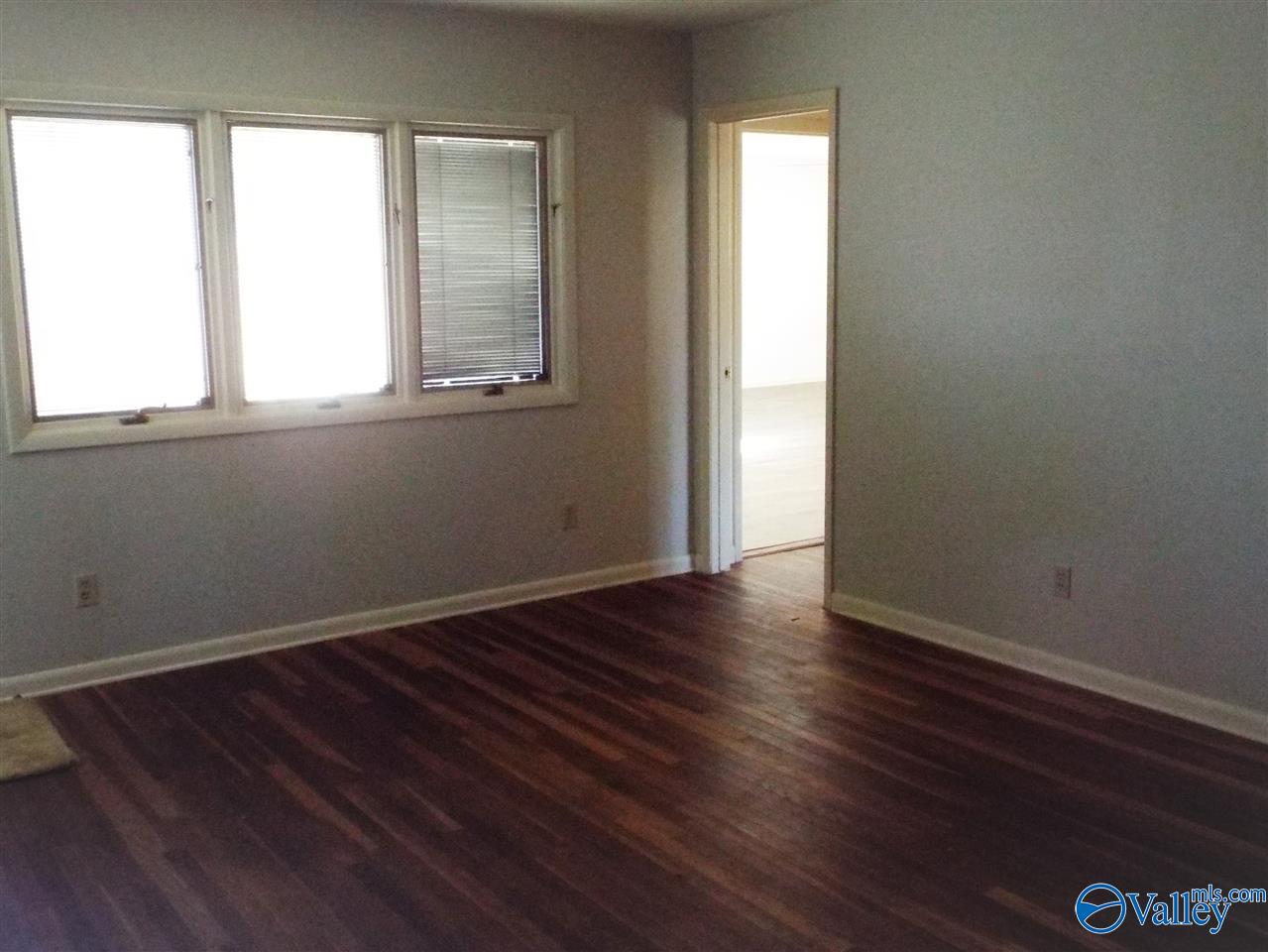 Huntsville, Alabama 35803, United States, 4 Bedrooms Bedrooms, ,2 BathroomsBathrooms,Residential,Active,213464