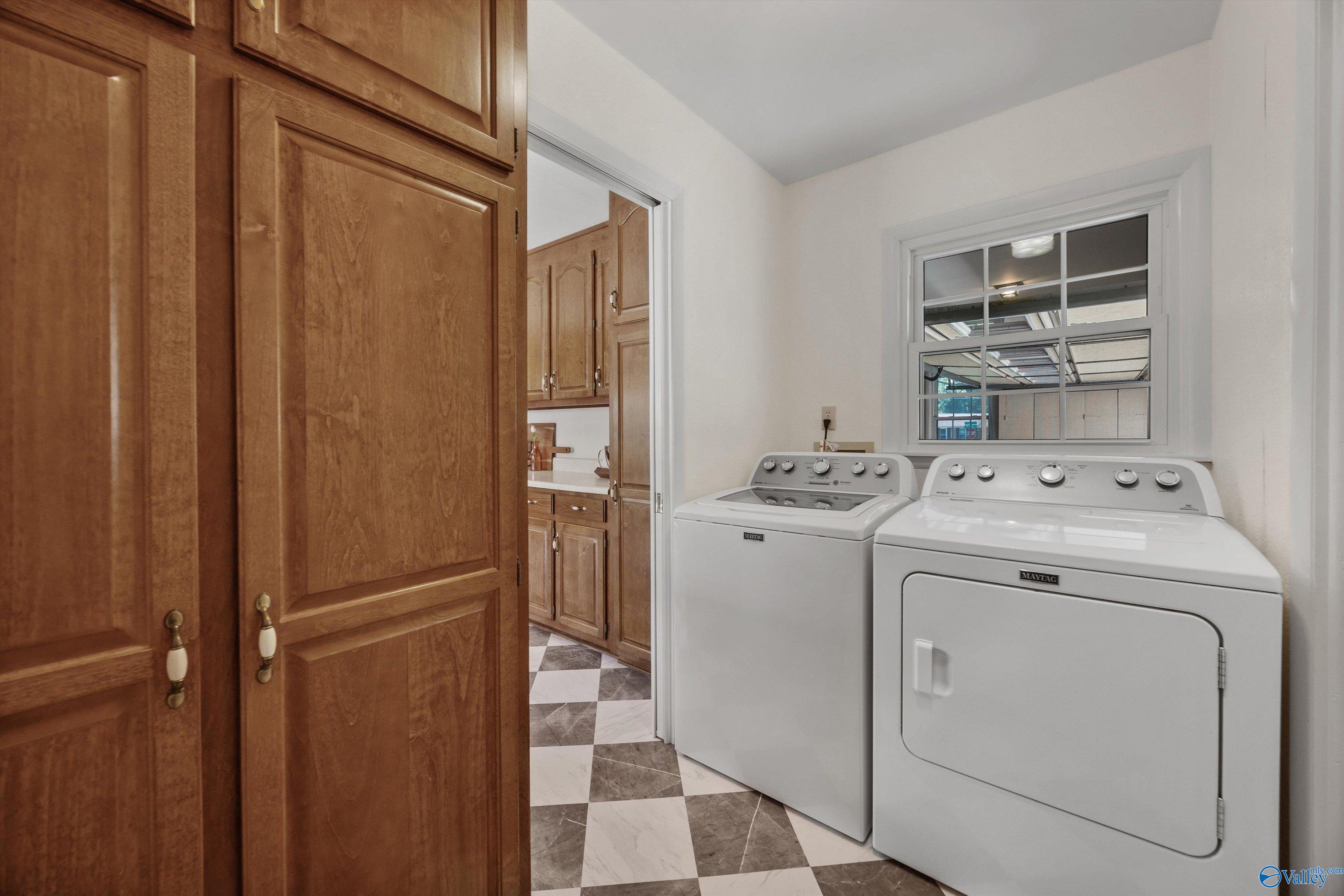 817 SE Forrest Heights Drive, Huntsville, Alabama image 11