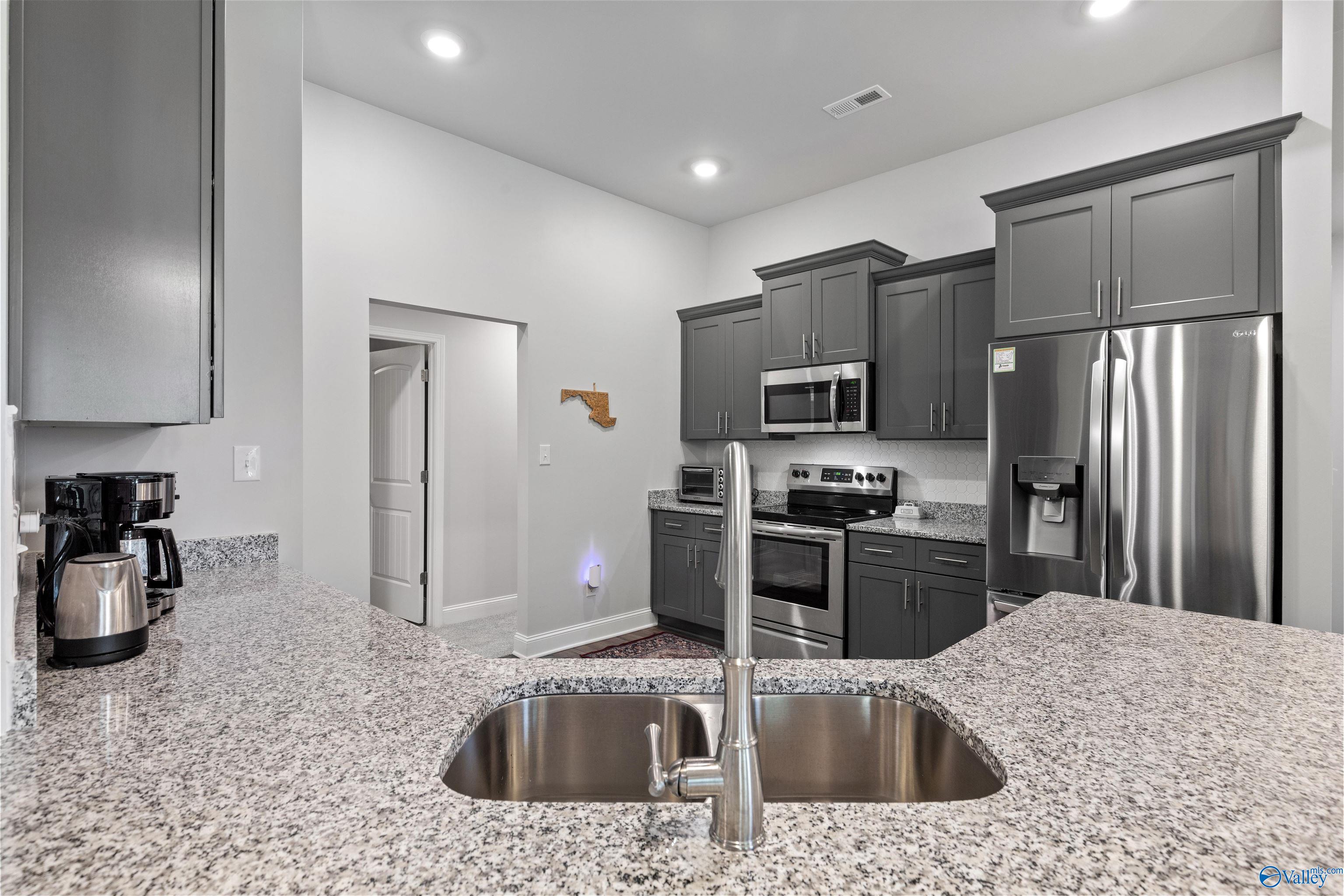 28472 Nature Trail Drive, Harvest, Alabama image 8