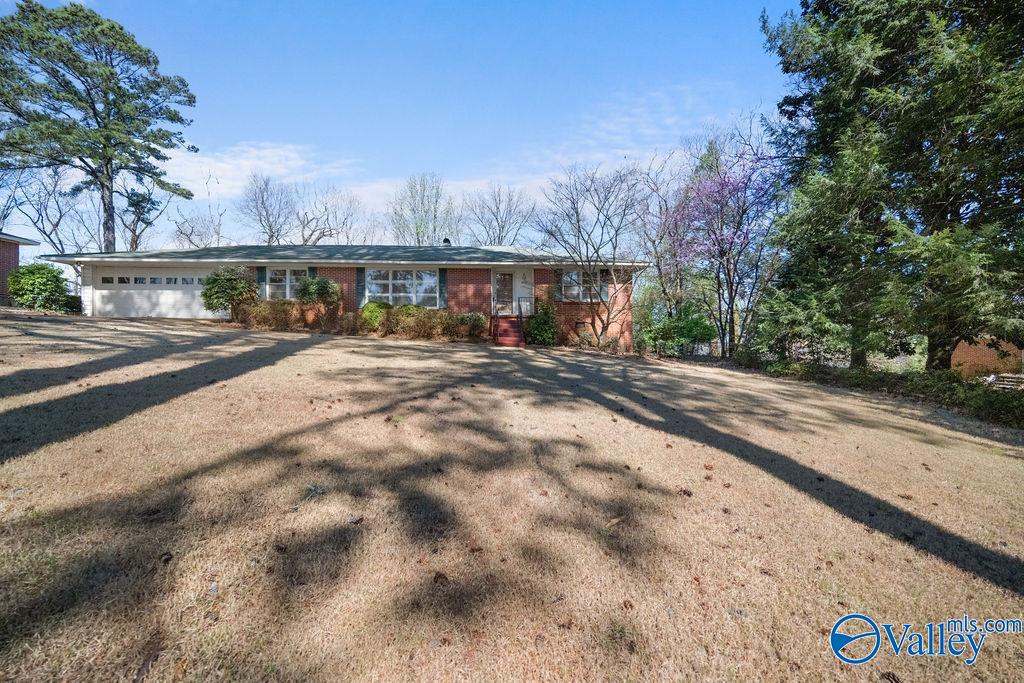 2424 Scenic Drive, Gadsden, Alabama image 1