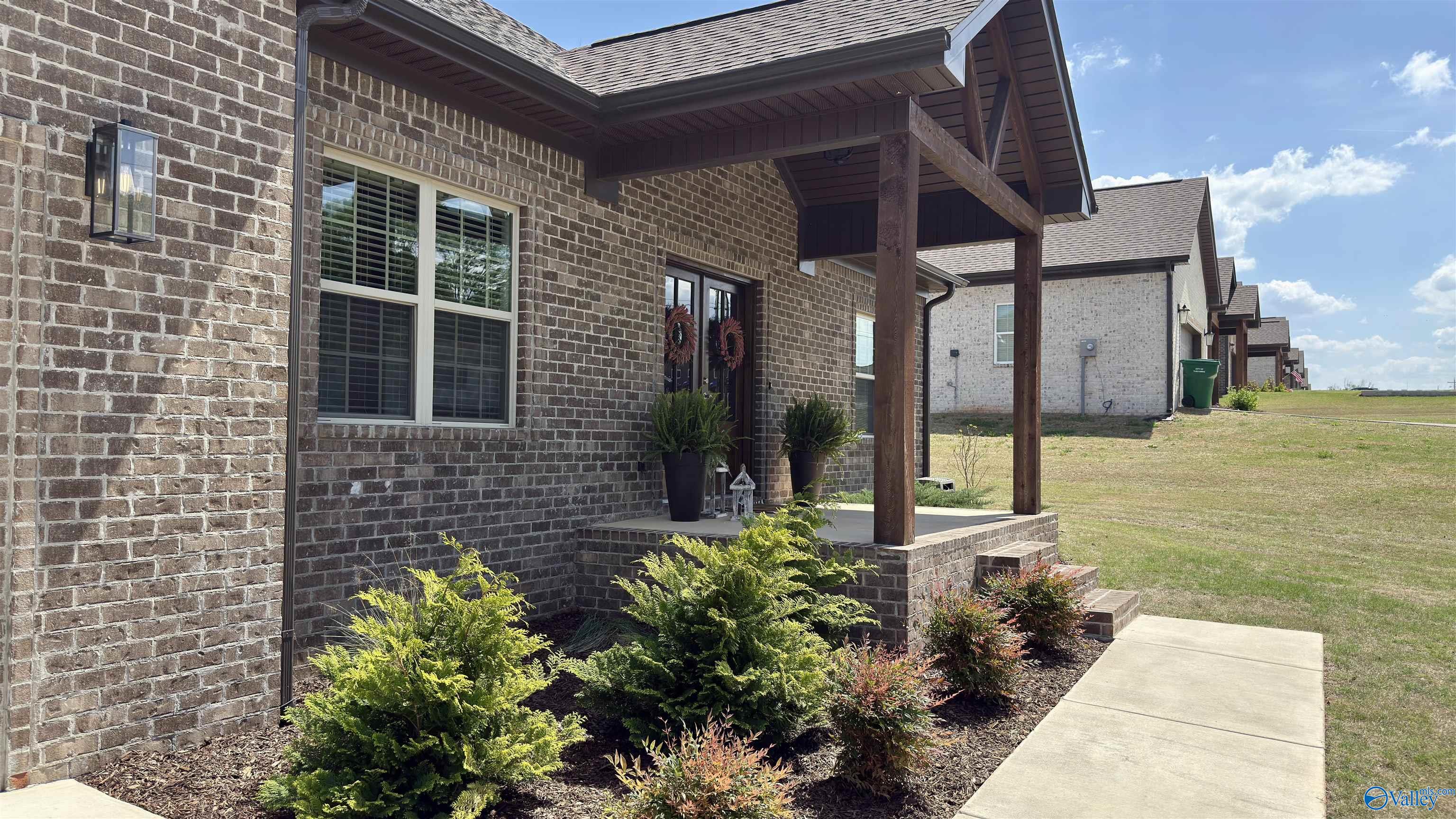 1103 Glendora Avenue