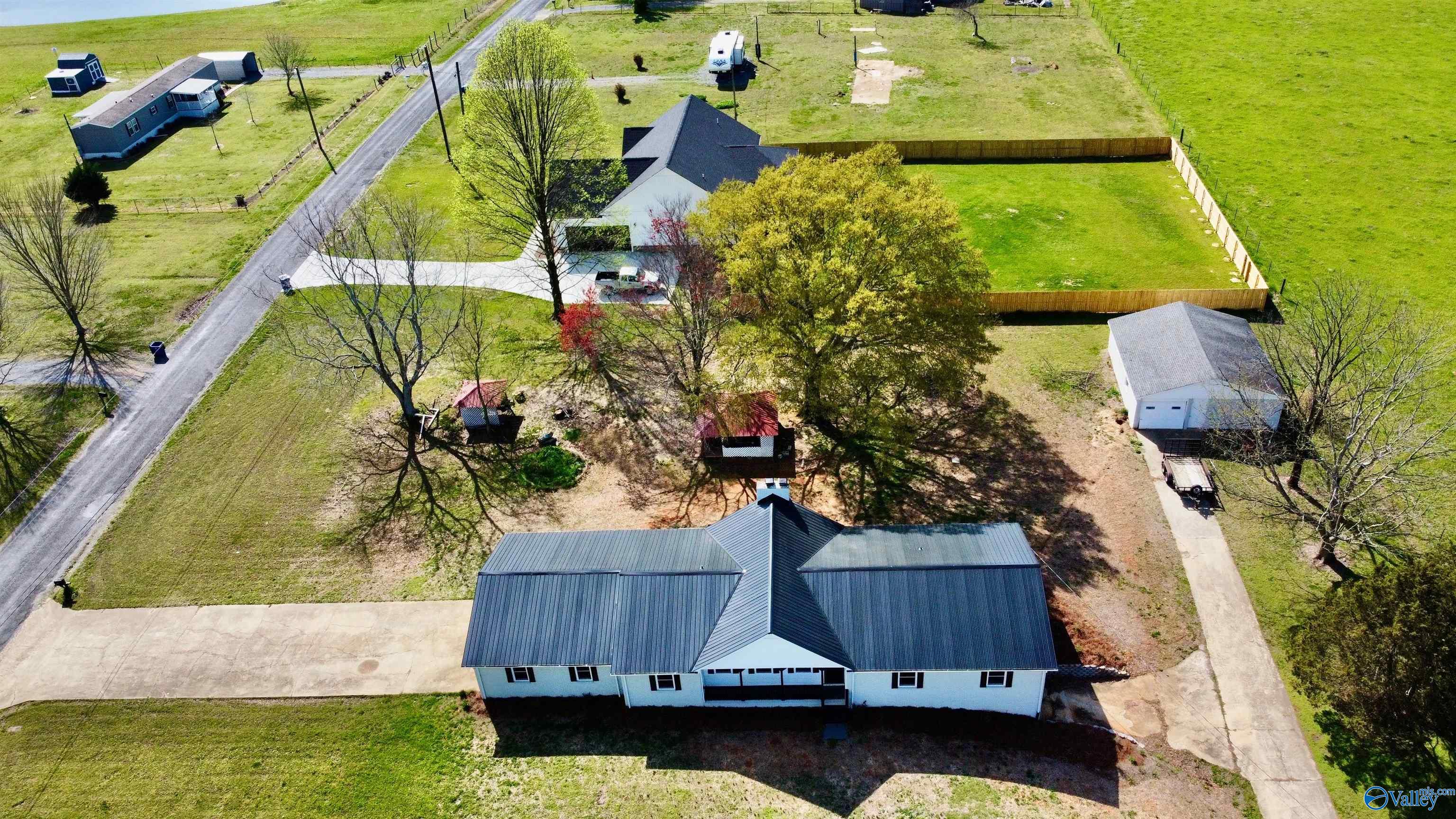 6539 Brashiers Chapel Road, Arab, Alabama image 38
