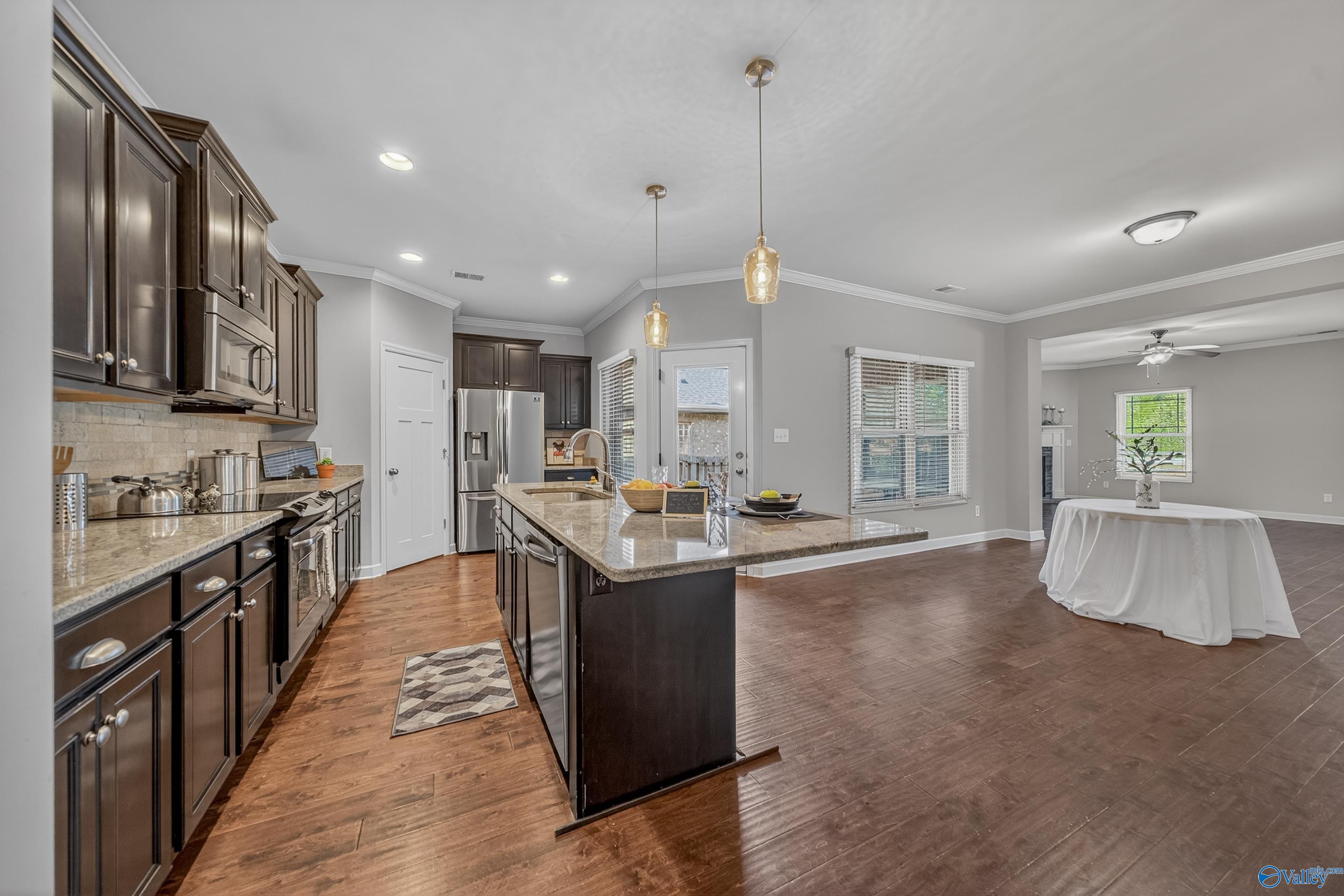 3015 Mallard Point Drive