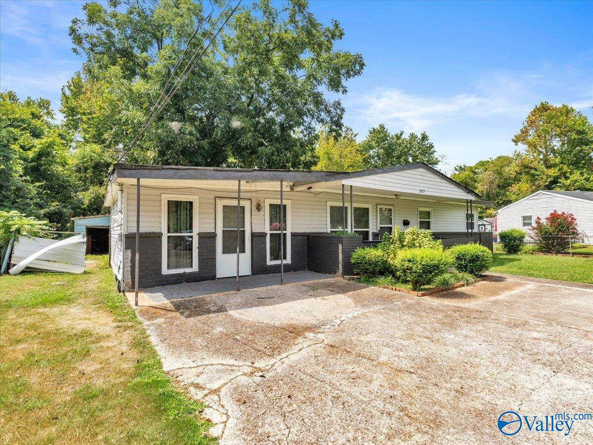 2427 Tuxedo Drive NW