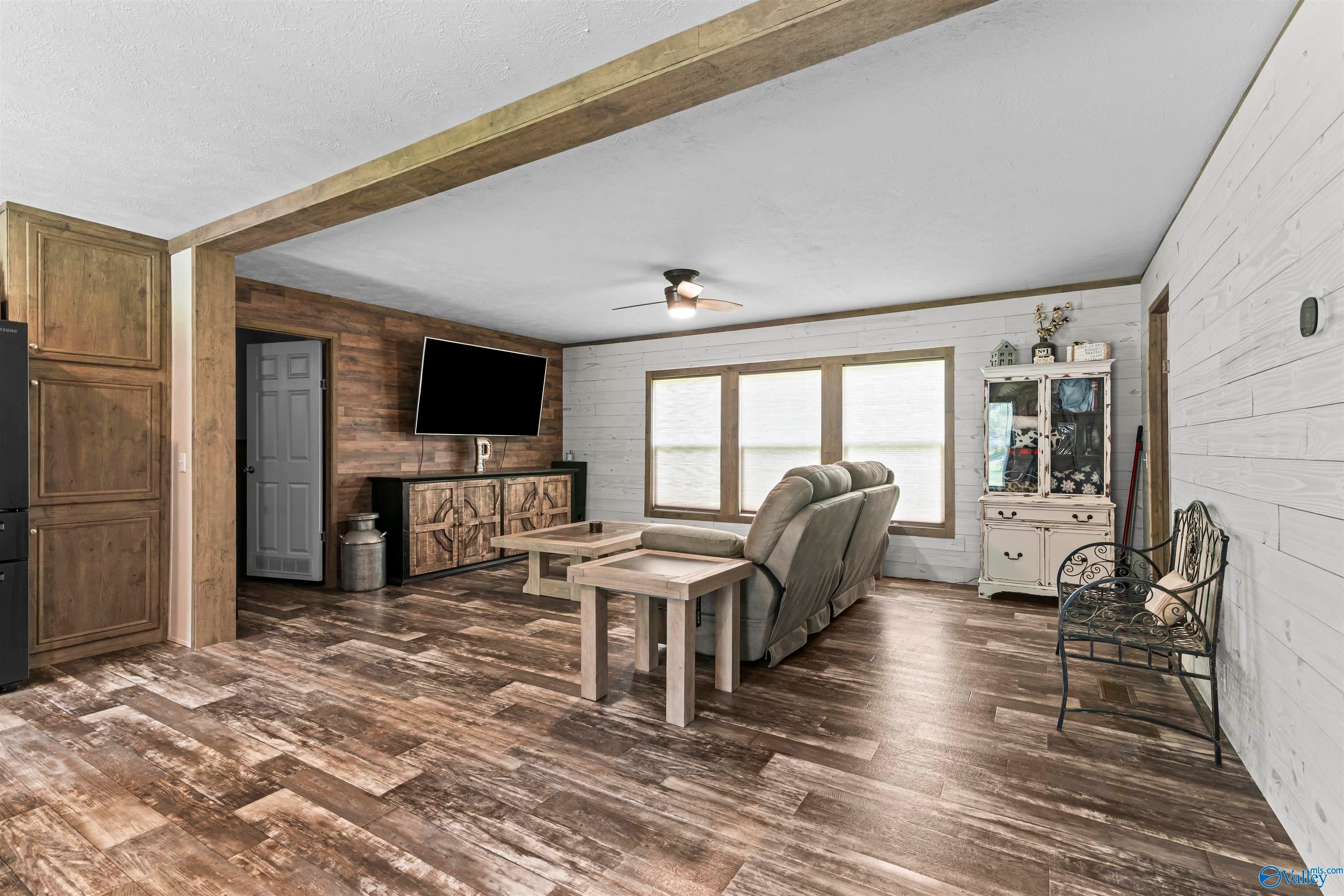 979 Perkins Wood Road