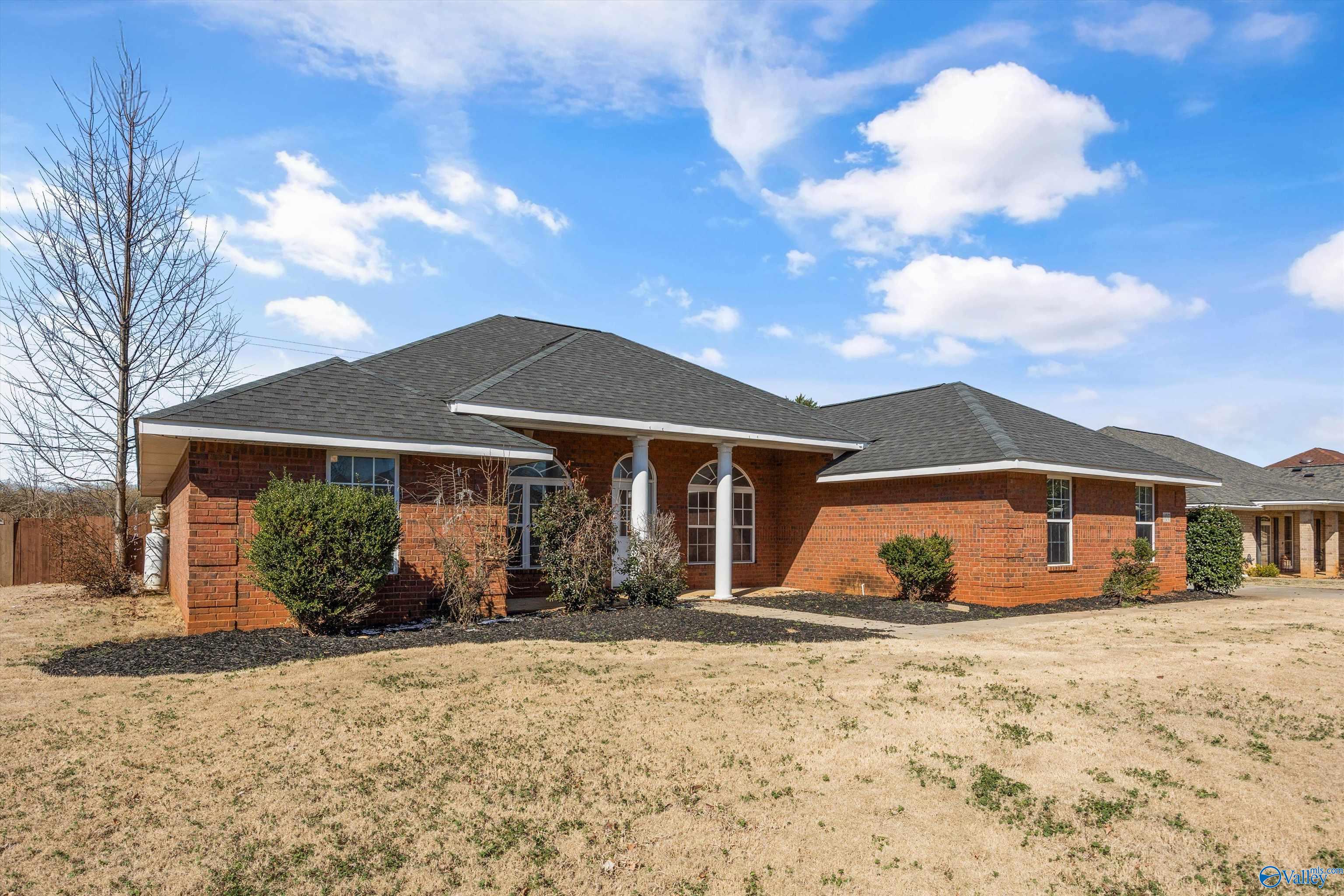 107 Coldsprings Drive, Harvest, Alabama image 2