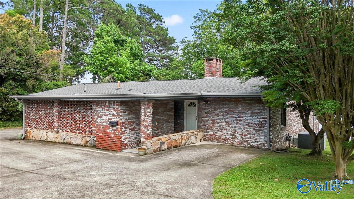 3209 Sunrise Drive