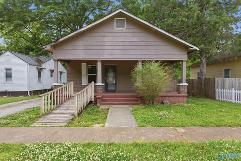 Photo of 217 8th Avenue SW, Decatur, AL 35601 (MLS # 21917413)