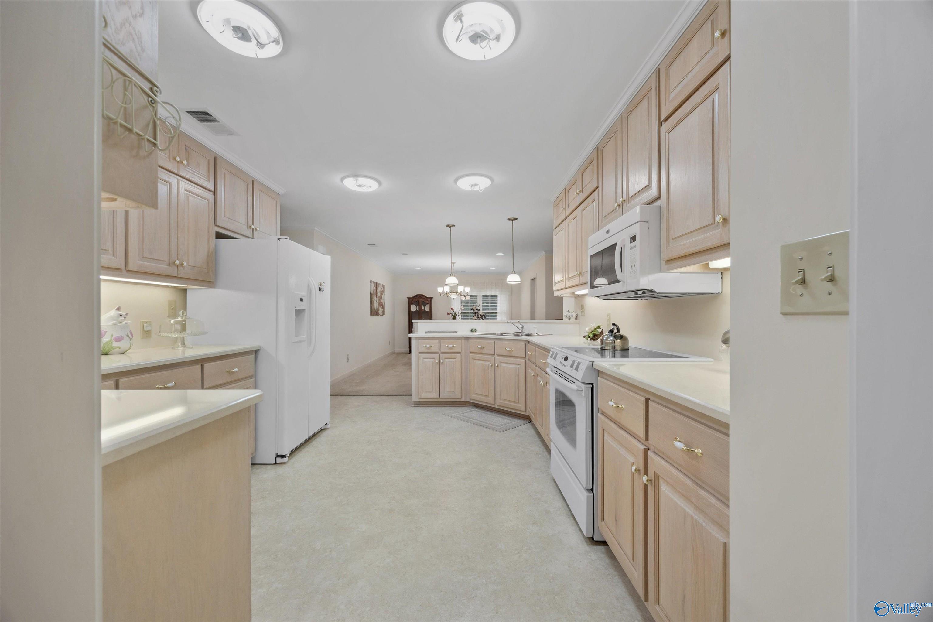 327 Northlake Drive, Meridianville, Alabama image 12