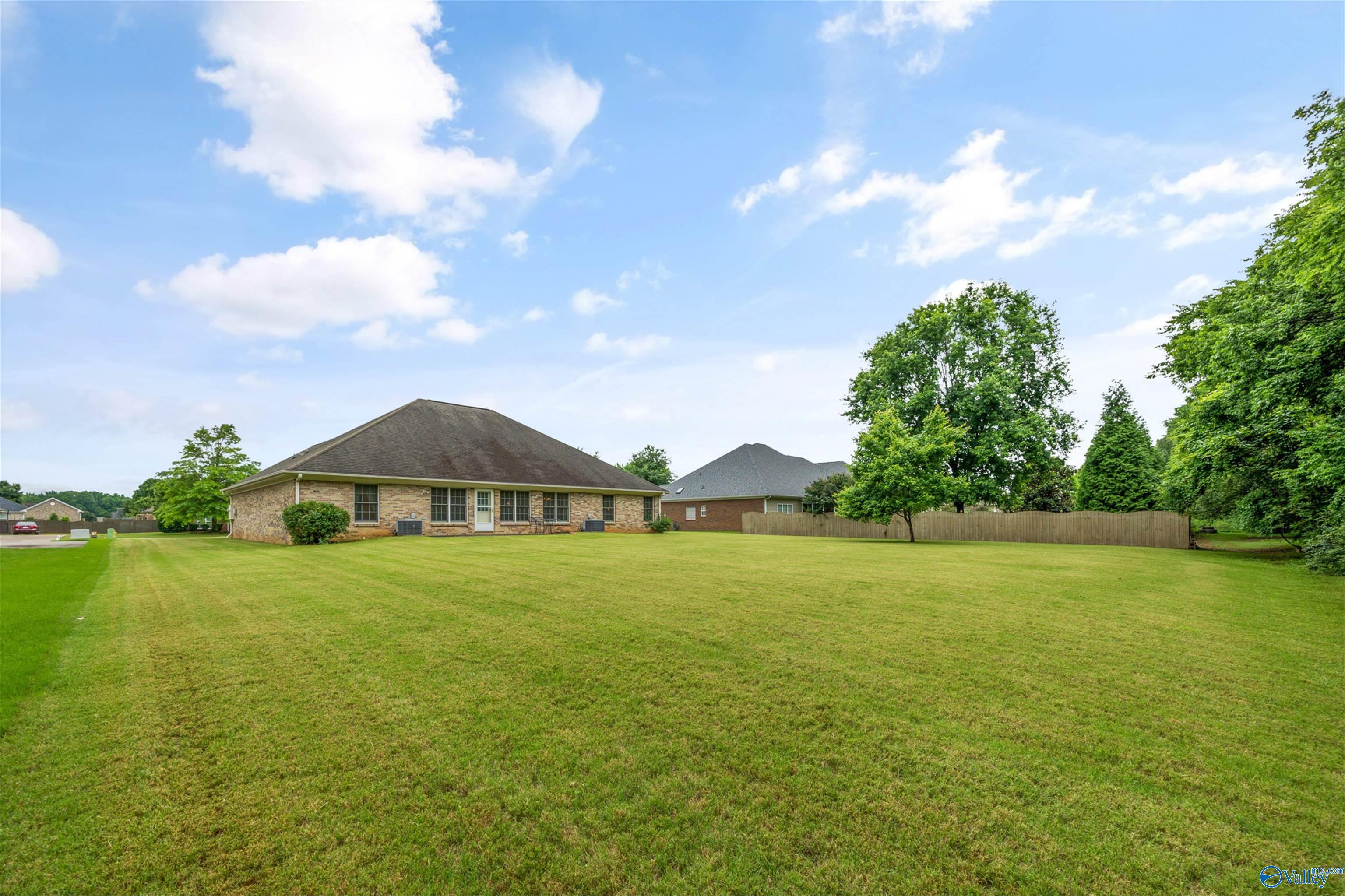 327 Northlake Drive, Meridianville, Alabama image 34